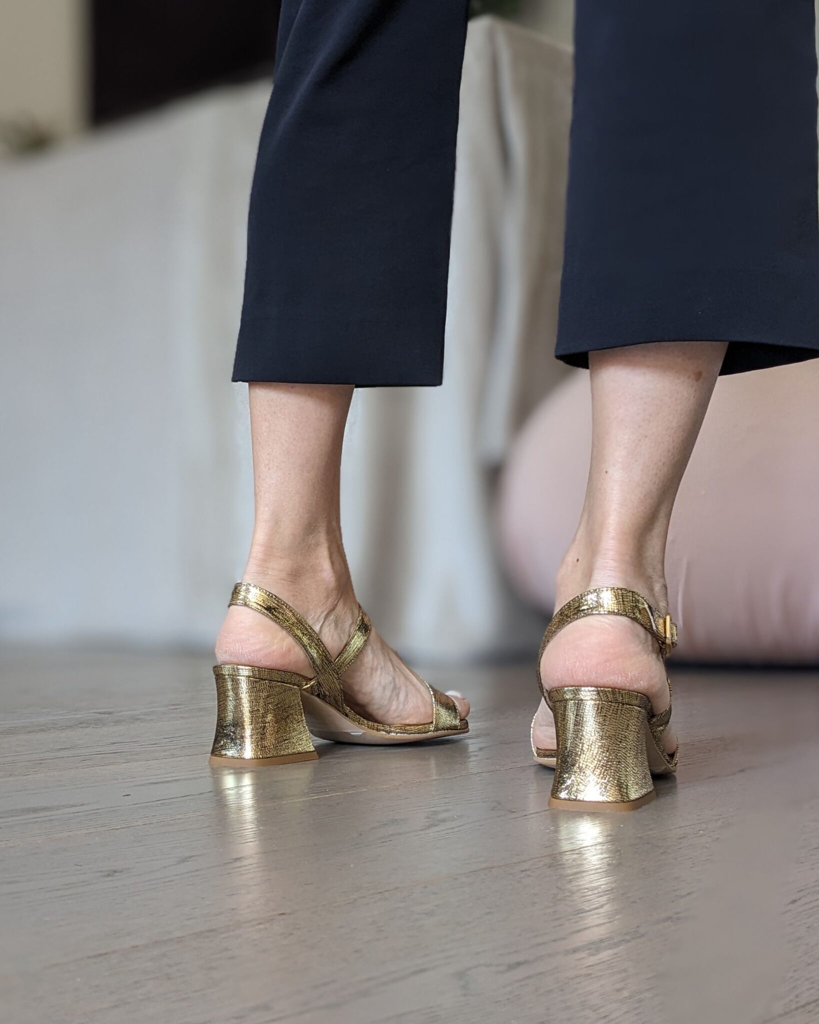 Angelina lizard oro (4)