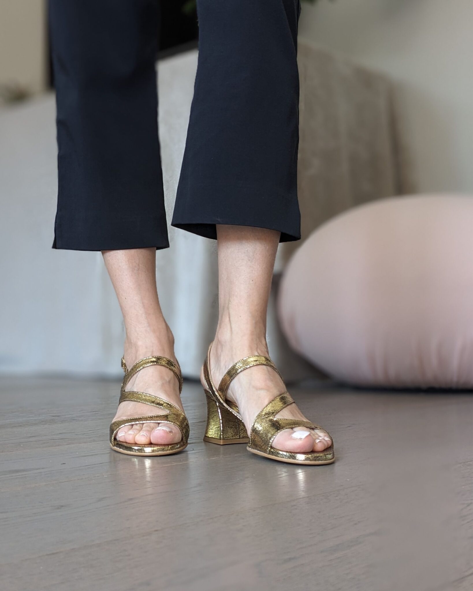 Angelina lizard oro (5)