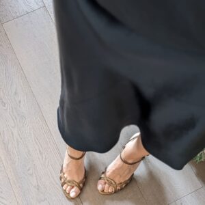 Sandalo a listini Tina con tacco 7 cm in nappa laminato bronzo stampa lizard