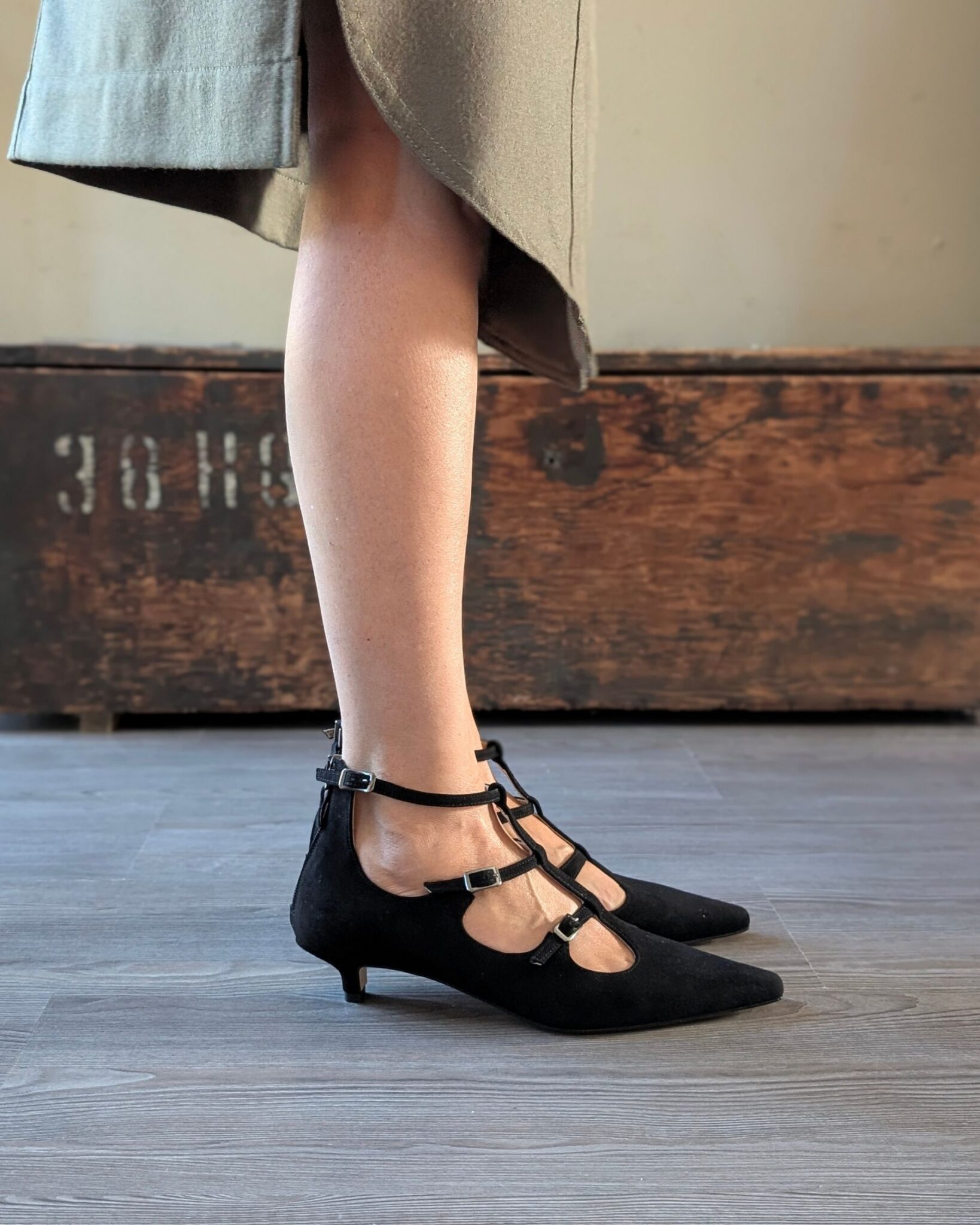 Décolleté YaraF in camoscio nero (5)