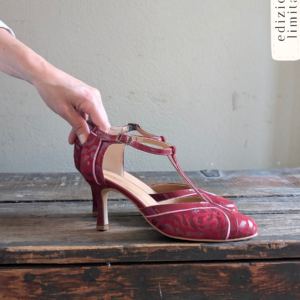 Bianca decollete tacco 70 in nappa rossa stampata, vernice amaranto, laminato rosa