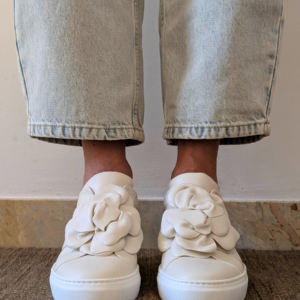 Clio sneakers maxi fiore in nappa panna